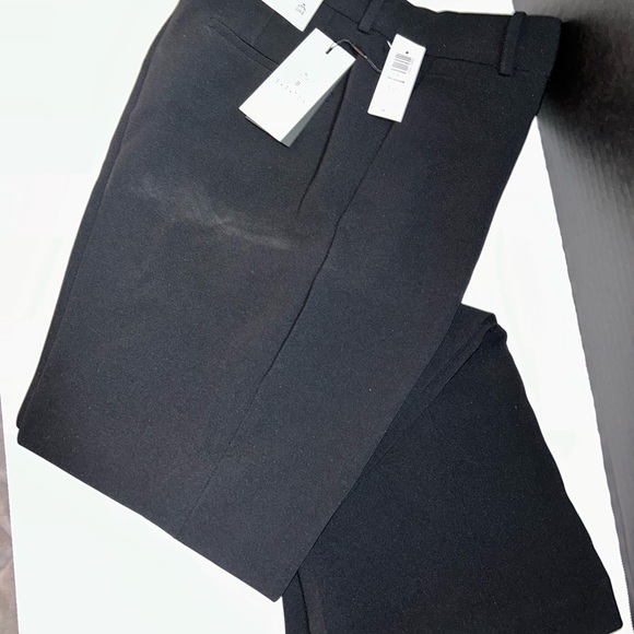 Babaton Black Flare Dress Pant - Size 6 Short - Picture 2 of 3